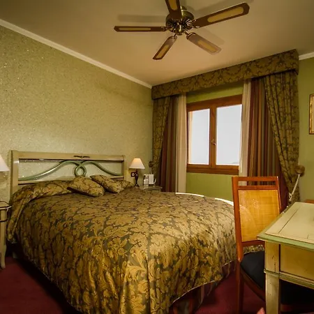 Hotel Boutique La Madrugada 3*